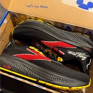 RunDisney Brooks Women's Black Red Yellow Athletic Running Shoes